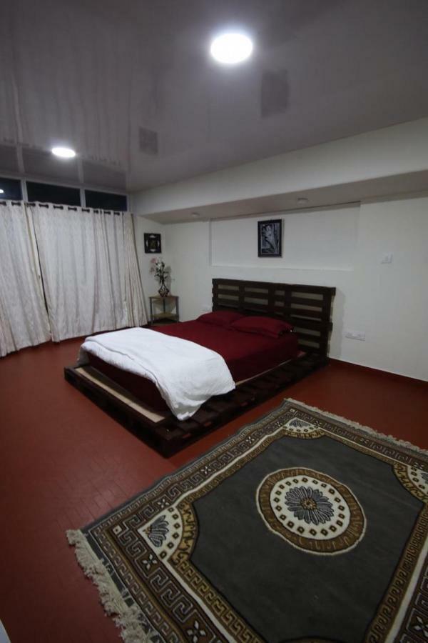 Silvertip Cafe & Homestay Котагири Екстериор снимка