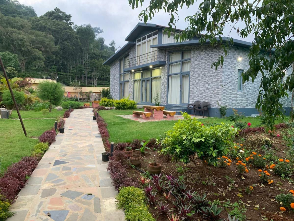 Silvertip Cafe & Homestay Котагири Екстериор снимка