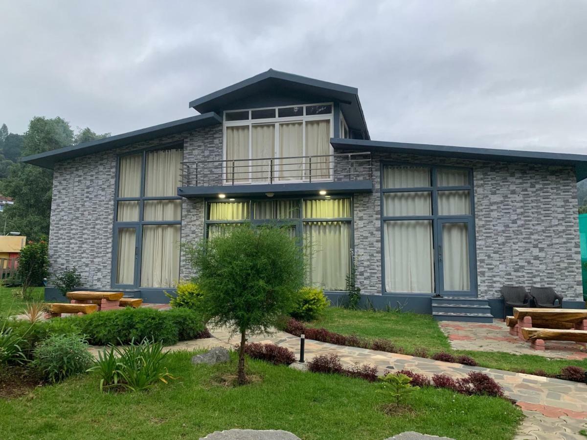 Silvertip Cafe & Homestay Котагири Екстериор снимка